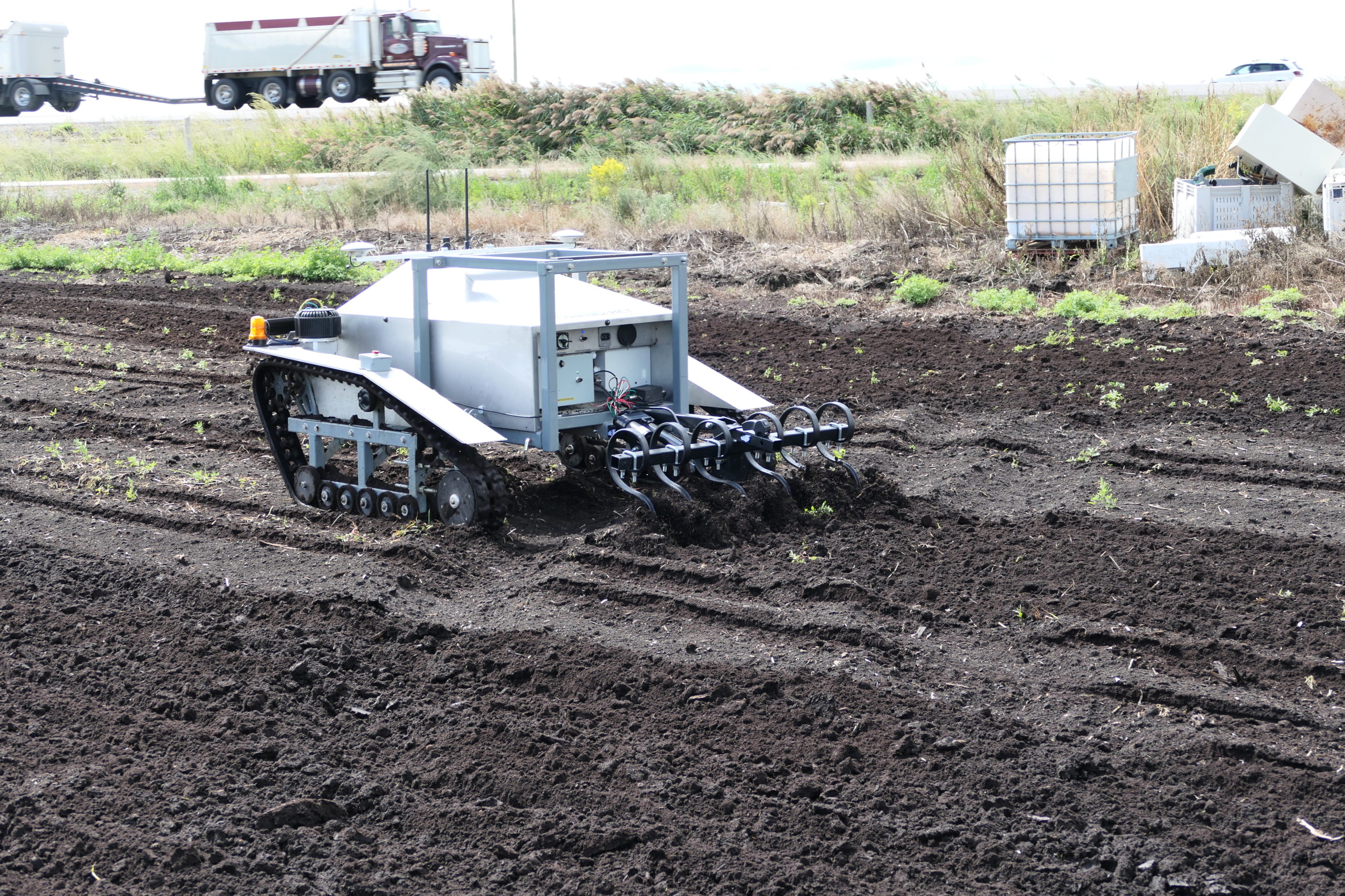 Autonomous agricultural robots korechi